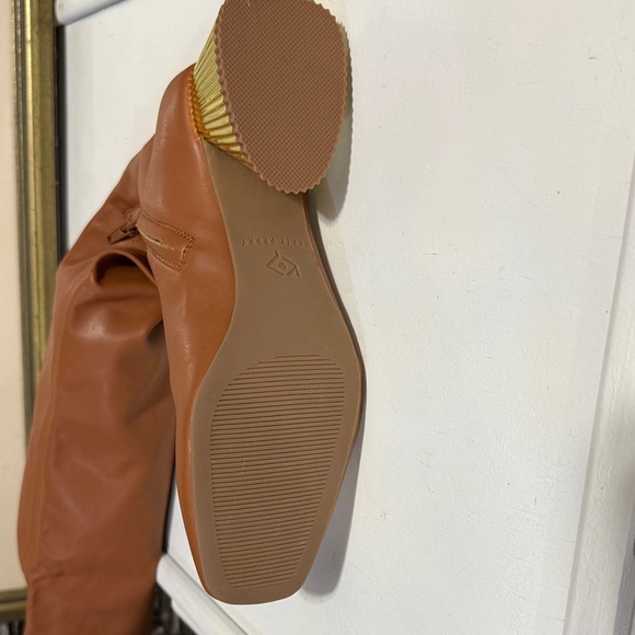 Brown Over-the-Knee Boots with Gold Heel and zipper at the side - Picture 6 of 8